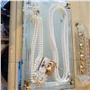 Image 3 : Large Vintage group of Assorted Jewellery & Display Trays - includes approx. 30 pcs