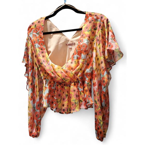 Guess Long Sleeve Saskika Drape Top, Size XS - R.V. $169.100