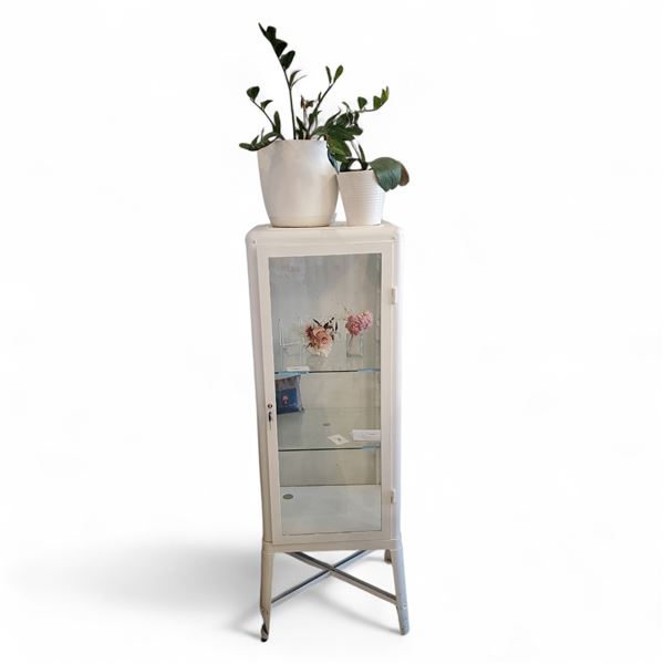 3-Tiers White Glass & Metal Glass Cabinet, includes Floral Compositions & Vases - with keys (do not 