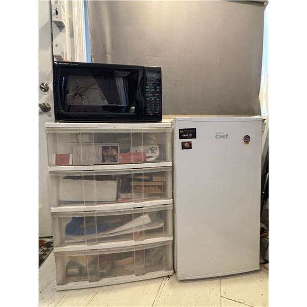 Mini Fridge, Microwave & Kitchen Contents - Working condition