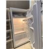 Image 2 : Mini Fridge, Microwave & Kitchen Contents - Working condition