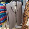 Image 2 : Group of 7 Vintage Premium Women's Blazers pcs - various sizes