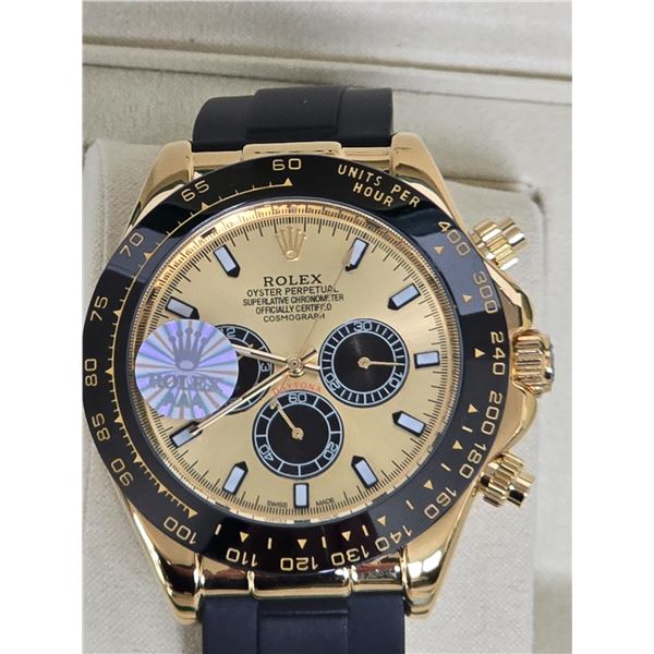 FULLY AUTOMATIC BRAND NEW ROLEX DAYTONA REF# 116523 40 MM HIGH END AAA REPLICA WATCH. GOLD DIAL, WIT