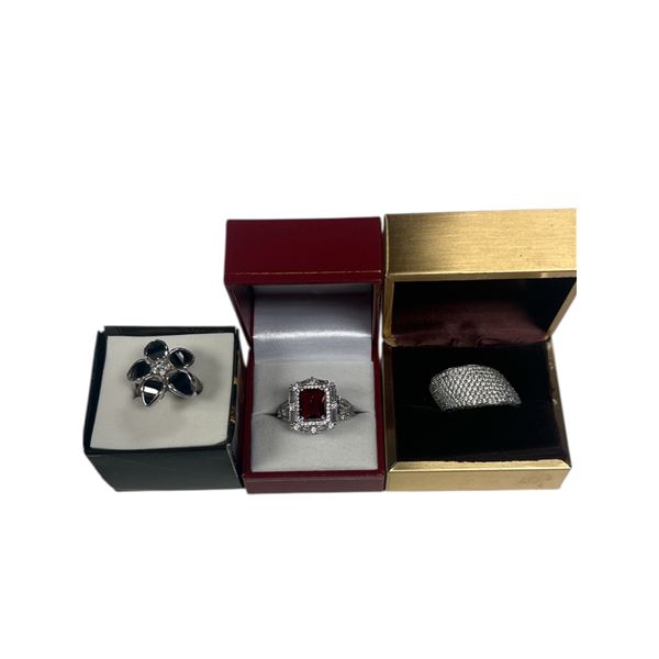 Group of 3 925 Sterling Silver Rings 23.5 Grams