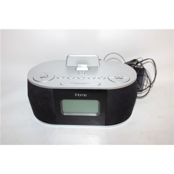 IHOME DUAL ALARM CLOCK + IPOD DOCKING STATION