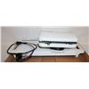 Image 1 : CLOER FOOD WARMER + SALTON WAFFLE MAKER