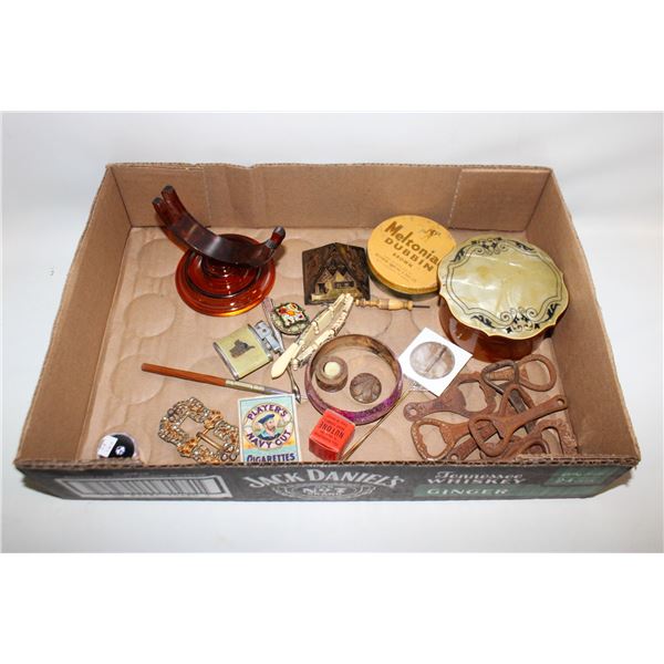 BAG OF VARIOUS OLD ESTATE ITEMS