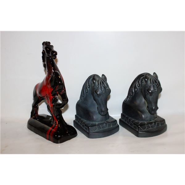 LOT OF COLLECTIBLE HORSES