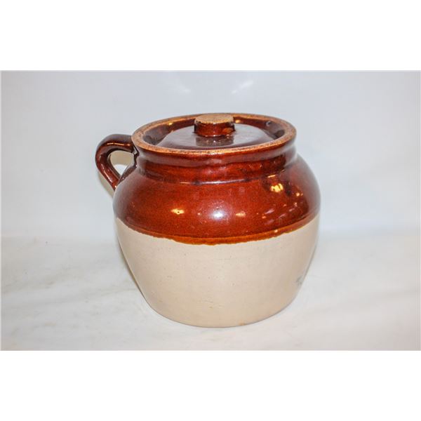 ROBINSON RANSBOTTOM 3 Q BEAN POT WITH LID