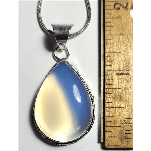 15) NATURAL TEARDROP SHAPED OPALINE