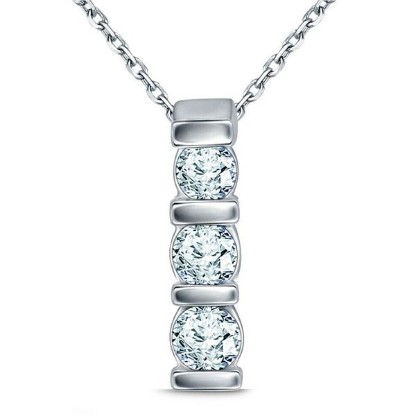 3.04 CT VVS1 ICE WHITE COLOR ROUND MOISSANITE 925S