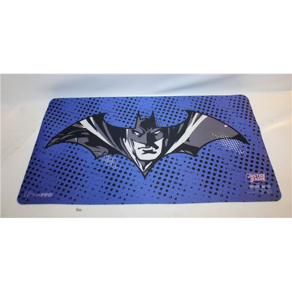 BATMAN CARD PLAYMAT ULTRA-PRO