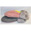 Image 1 : FUR LINED MITTS