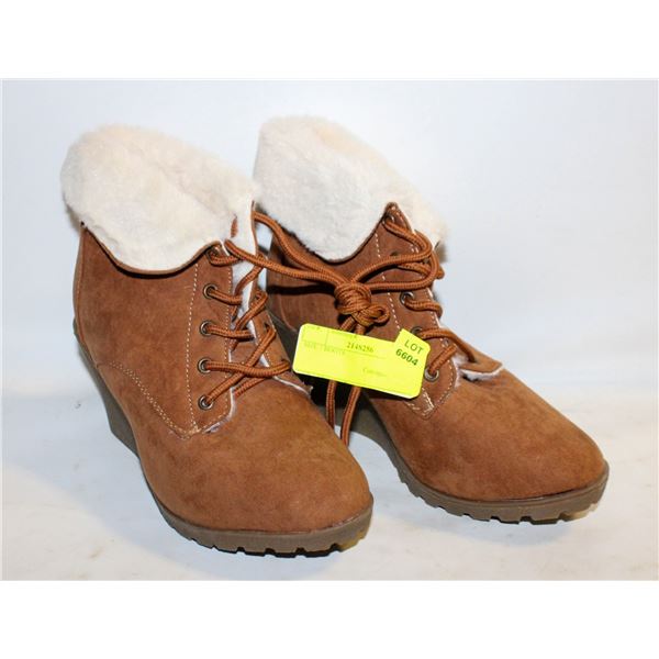 SIZE 7 BOOTS