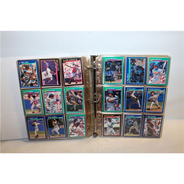 MLB BASEBALL CARDS BINDER