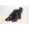 Image 1 : SIZE 8 BLACK BOOTS