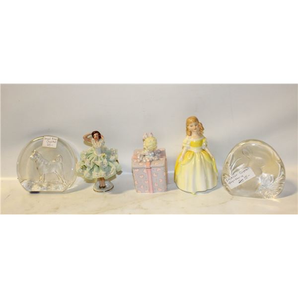 SELECTION OF COLLECTIBLES, TWO LEAD FREE-