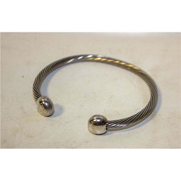 ORIGINAL Q-RAY HEALTH BRACELET-ESTATE