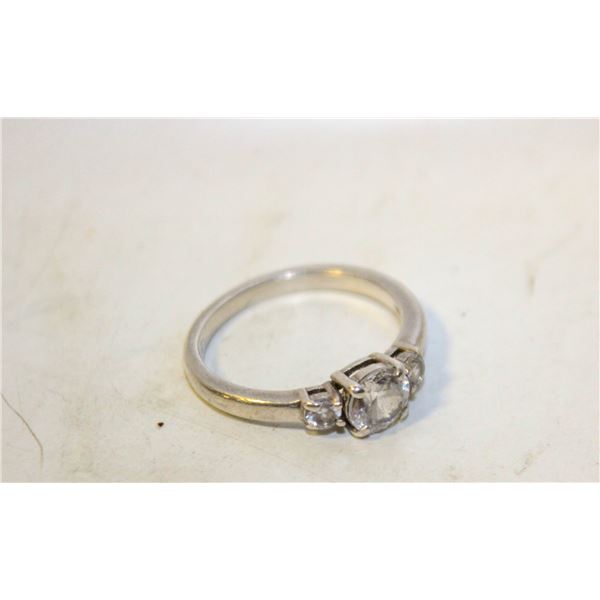 925 SILVER 2.6 GRAM SOLITAIRE RING-ESTATE