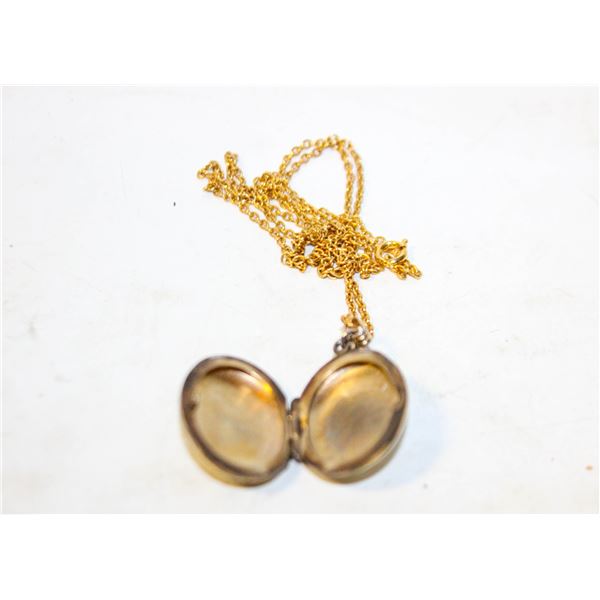 ESTATE VINTAGE LOCKET PENDANT NECKLACE-ESTATE