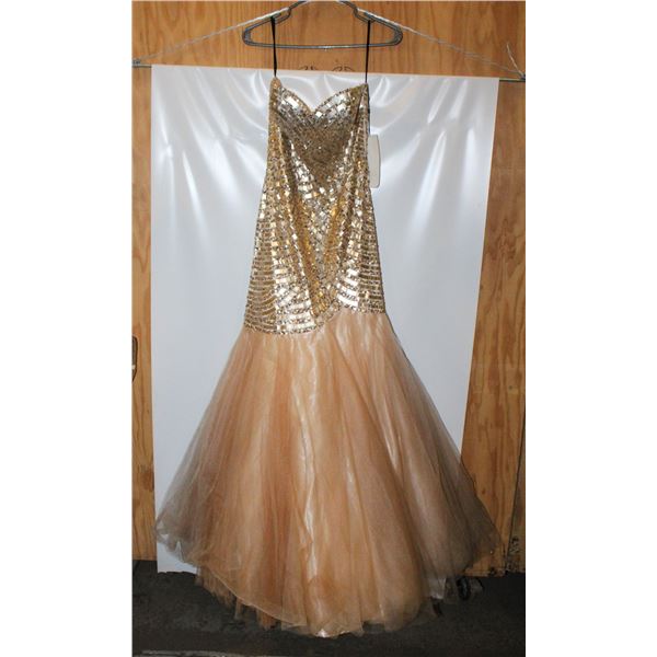 LADIES SIZE 8 "FROST ALMO" COLOUR STRAPLESS