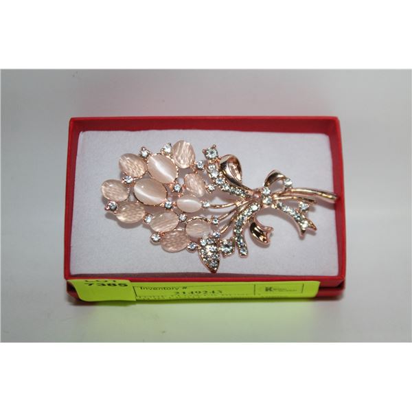 NEW STONE FLOWER BUNCH BROOCH IN LIGHT