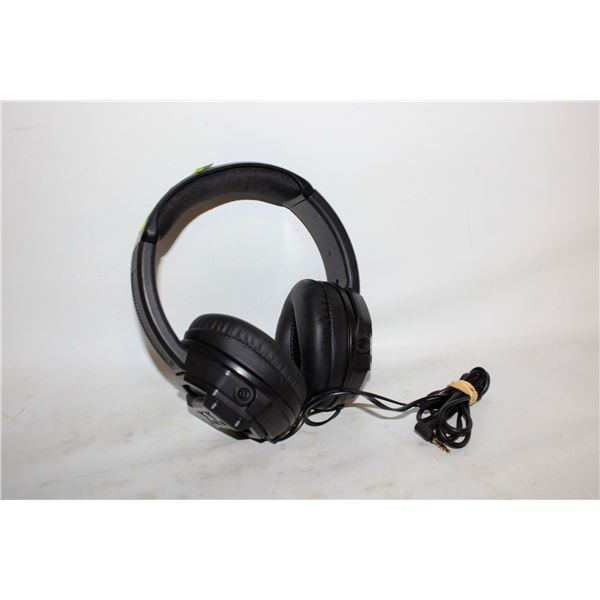 JVC-HA-MR60X HEADPHONES TESTED WORKING