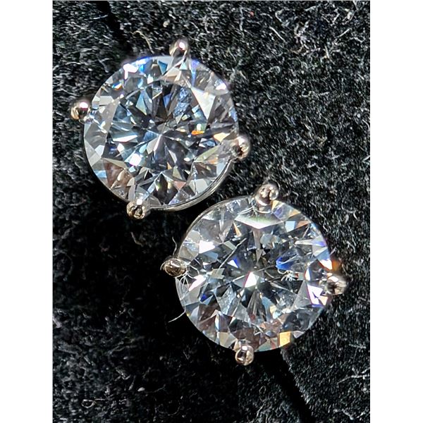 14K 1.08G, 1.82CT LAB DIAMOND EARRINGS