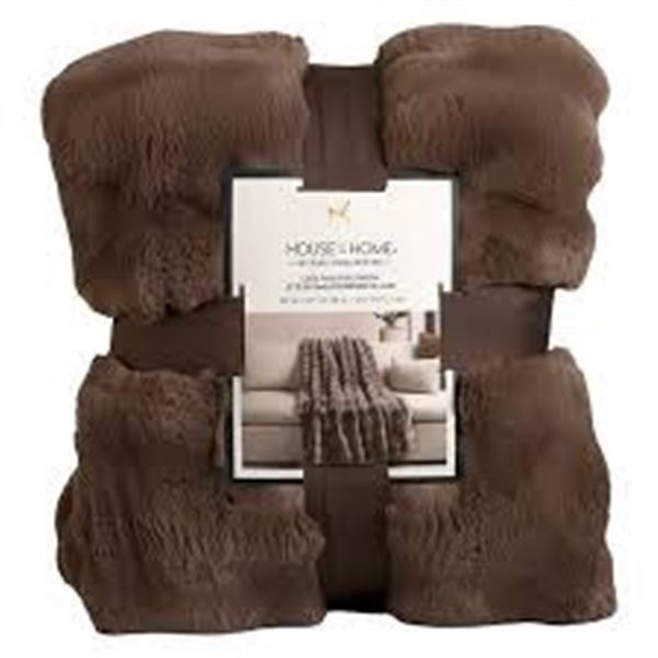 HOUSE & HOME LUXE FAUX FUR THROW BLANKET 60X70