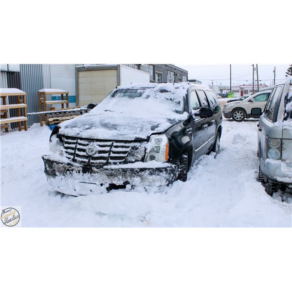 REPO: 2011 CADILLAC ESCALADE