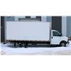 Image 4 : 2010 GMC 1 TON DRY VAN