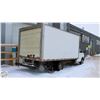 Image 5 : 2010 GMC 1 TON DRY VAN