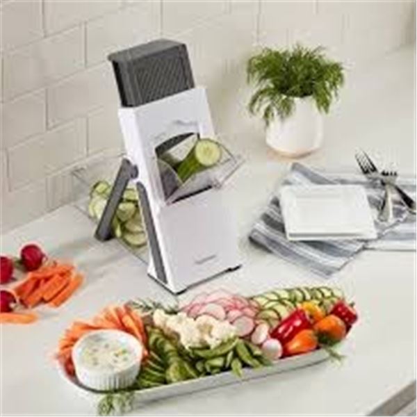 BRAND NEW CUISINART UPRIGHT MANDOLINE