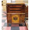 Image 5 : ANTIQUE BEDFRAME DBL SIZE MALCOM BETTER BUILT