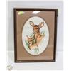 Image 1 : PROFESSIONALLY FRAMED DEER + FAWN IN GRASS