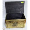 Image 2 : VINTAGE EMBOSSED BRASS BOX