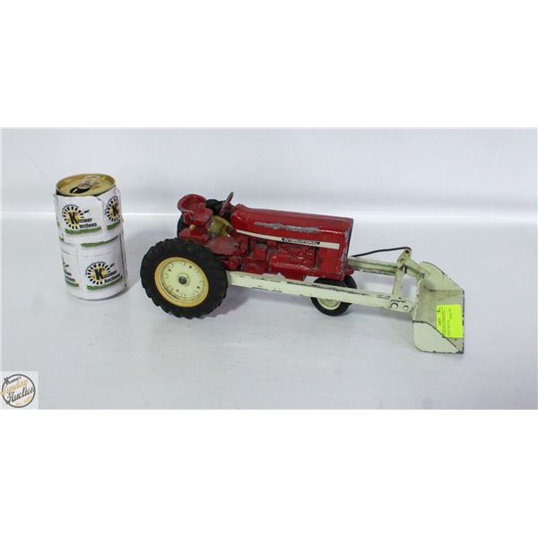 VINTAGE ERTL INTERNATIONAL DIECAST TRACTOR