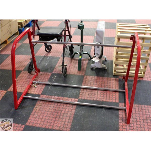 LOCKING WALL MOUNT TIRE RACK