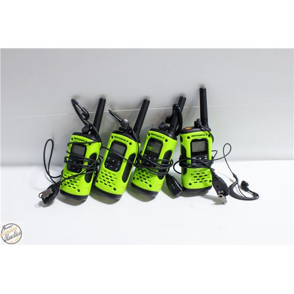 (4) MOTOROLA TALKABOUT WALKIE TALKIES