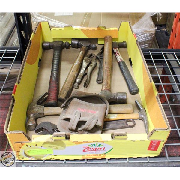 FLAT HAND TOOLS/TAPE MEASURES