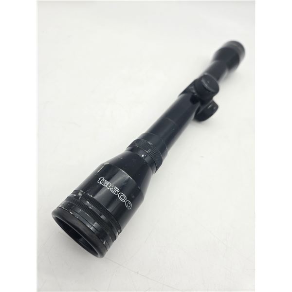 tasco 2.5 x 32 riffle scope  (CK36)