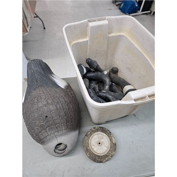 12 canada Goose decoys with heads (ck36)