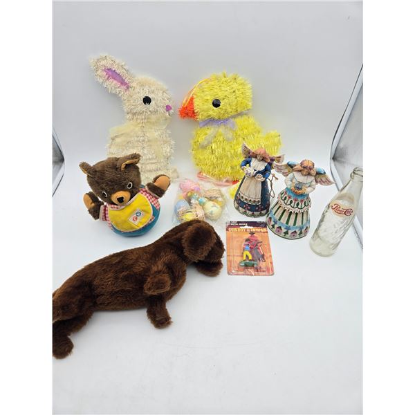 assortment of vintage toys and home deocr (cl2)