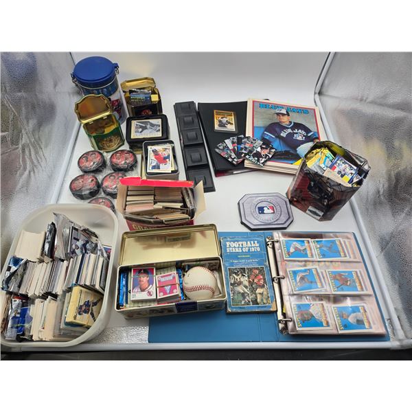 large collection of sports collectors cards (crc26)