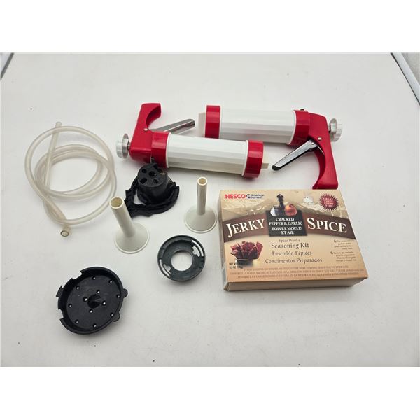 American Harvest brand jerky gun, with accessories (cl2)