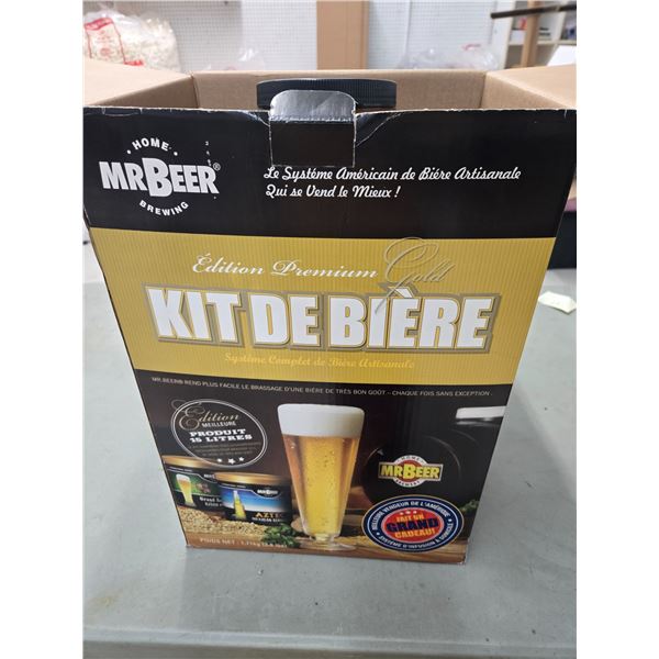 Mr. Beer Premium Edition home brewing kit (cl2)
