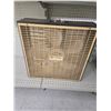 Image 1 : vintage 20-inch box fan (cl2)