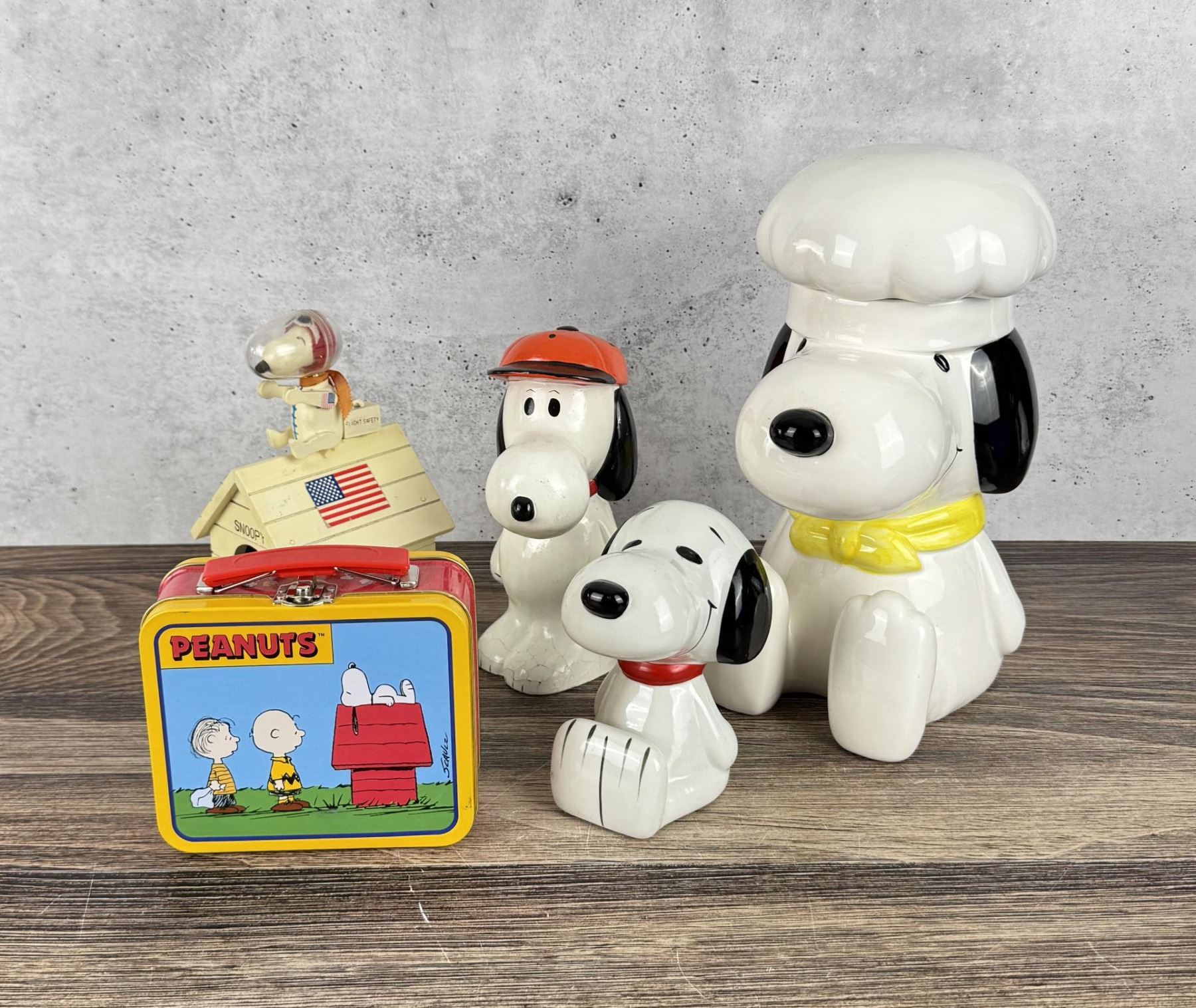 Snoopy Peanuts Collectibles