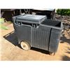 Image 6 : Cambro Sliding Lid Mobile Ice Caddy 36" x 22"