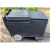 Image 1 : Cambro Sliding Lid Mobile Ice Caddy 36" x 22"